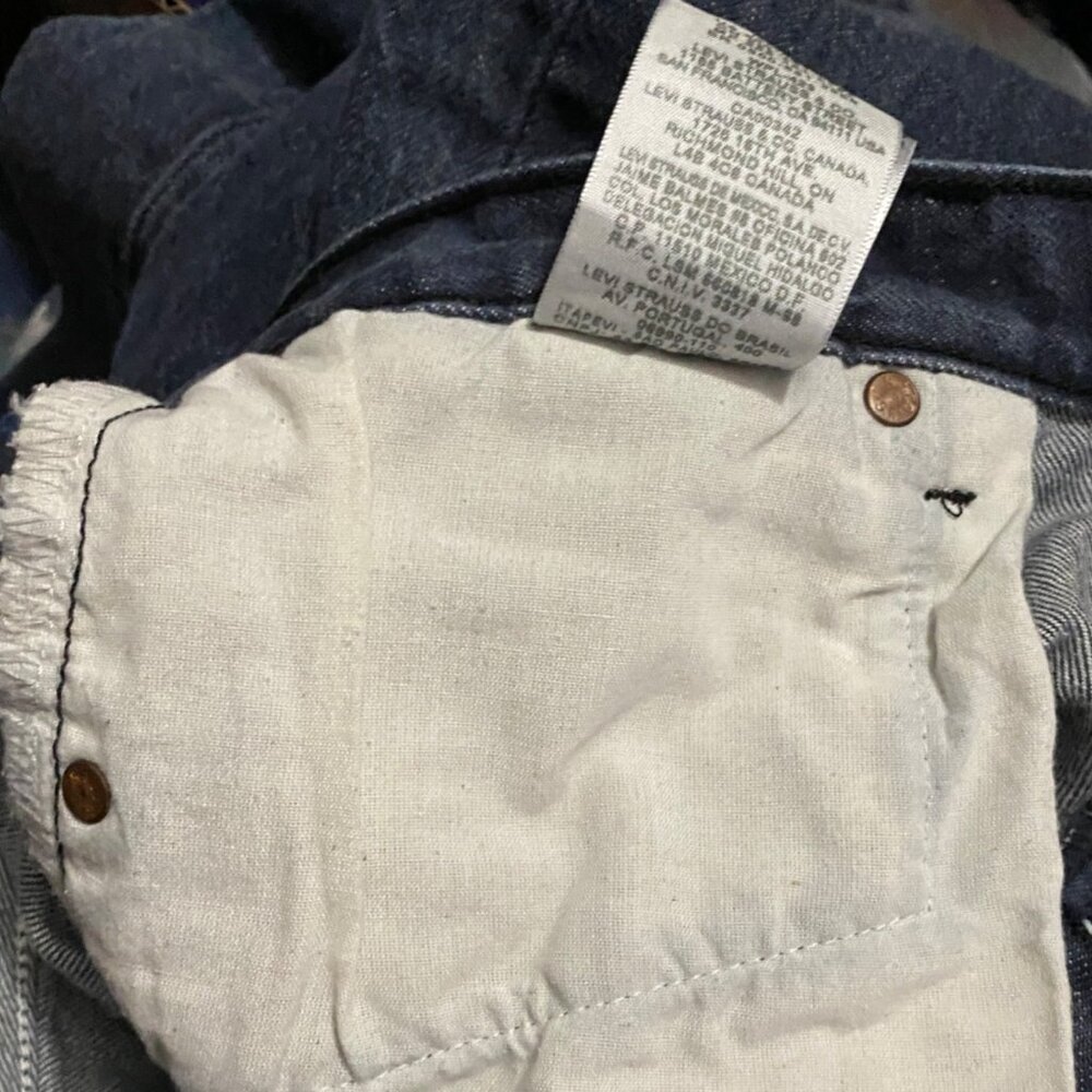 Levi's Vintage Wide Patch 501 Button Fly Original Straight Fit Faded Black Jeans - Picture 12 of 16